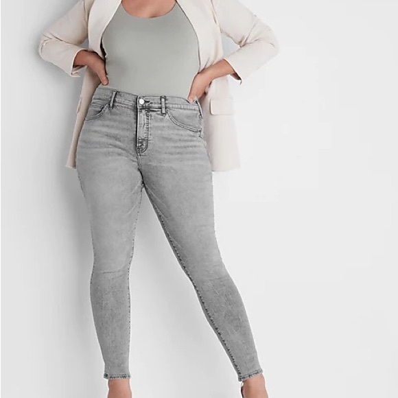 EXPRESS Mid Rise Skinny Jeans - Picture 11 of 15